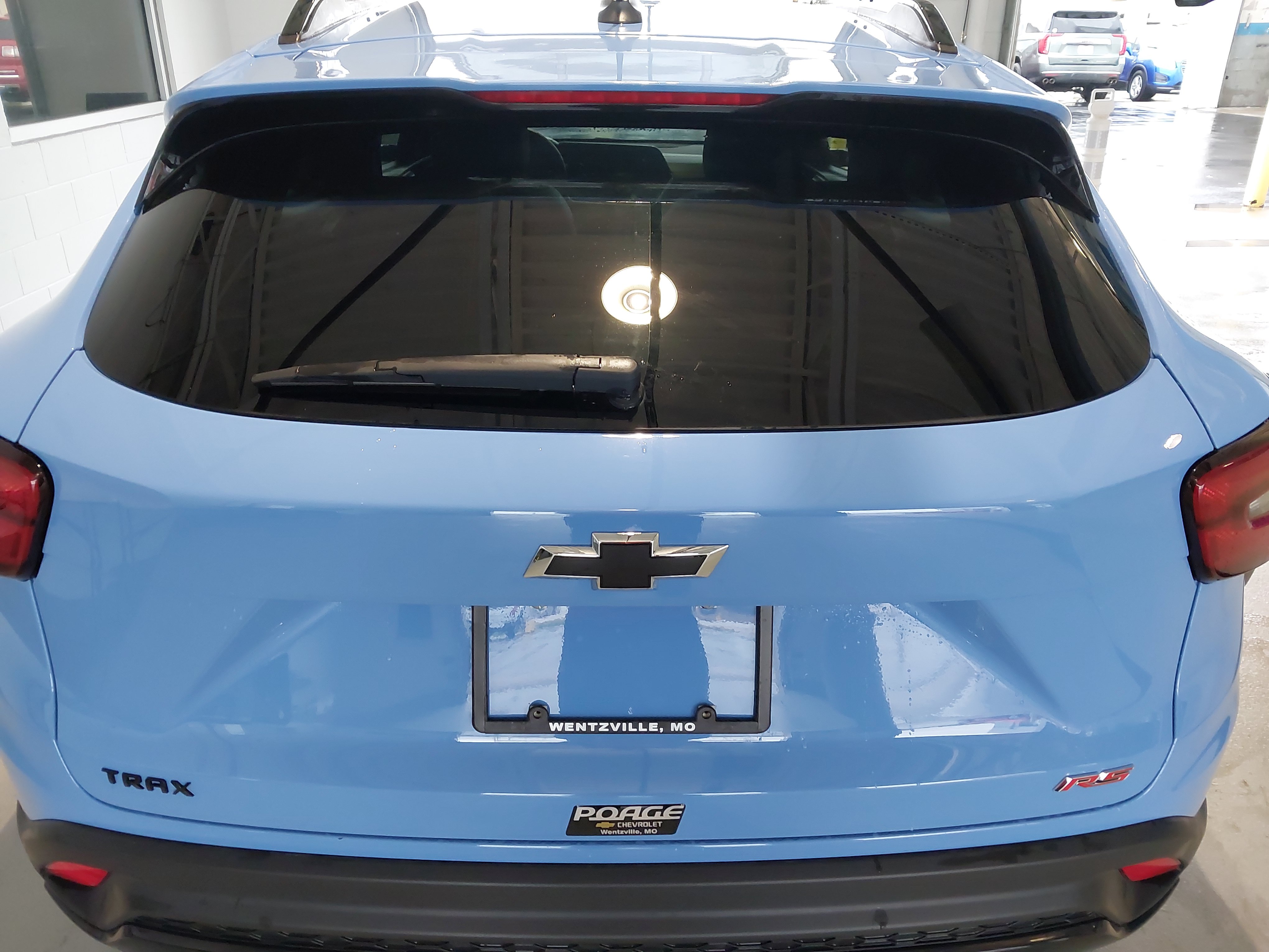 Used 2024 Chevrolet Trax RS w/ Sunroof Package FWD image 34
