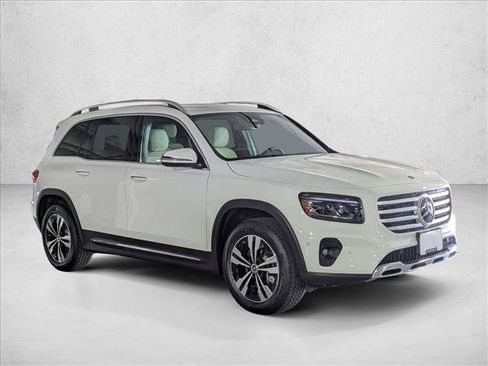 Certified 2025 Mercedes-Benz GLB 250 4MATIC image 6