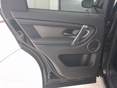 New 2025 Land Rover Discovery Sport Dynamic SE image 29