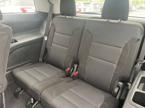 Used 2023 GMC Acadia SLE w/ Driver Convenience Package AWD/4WD image 7