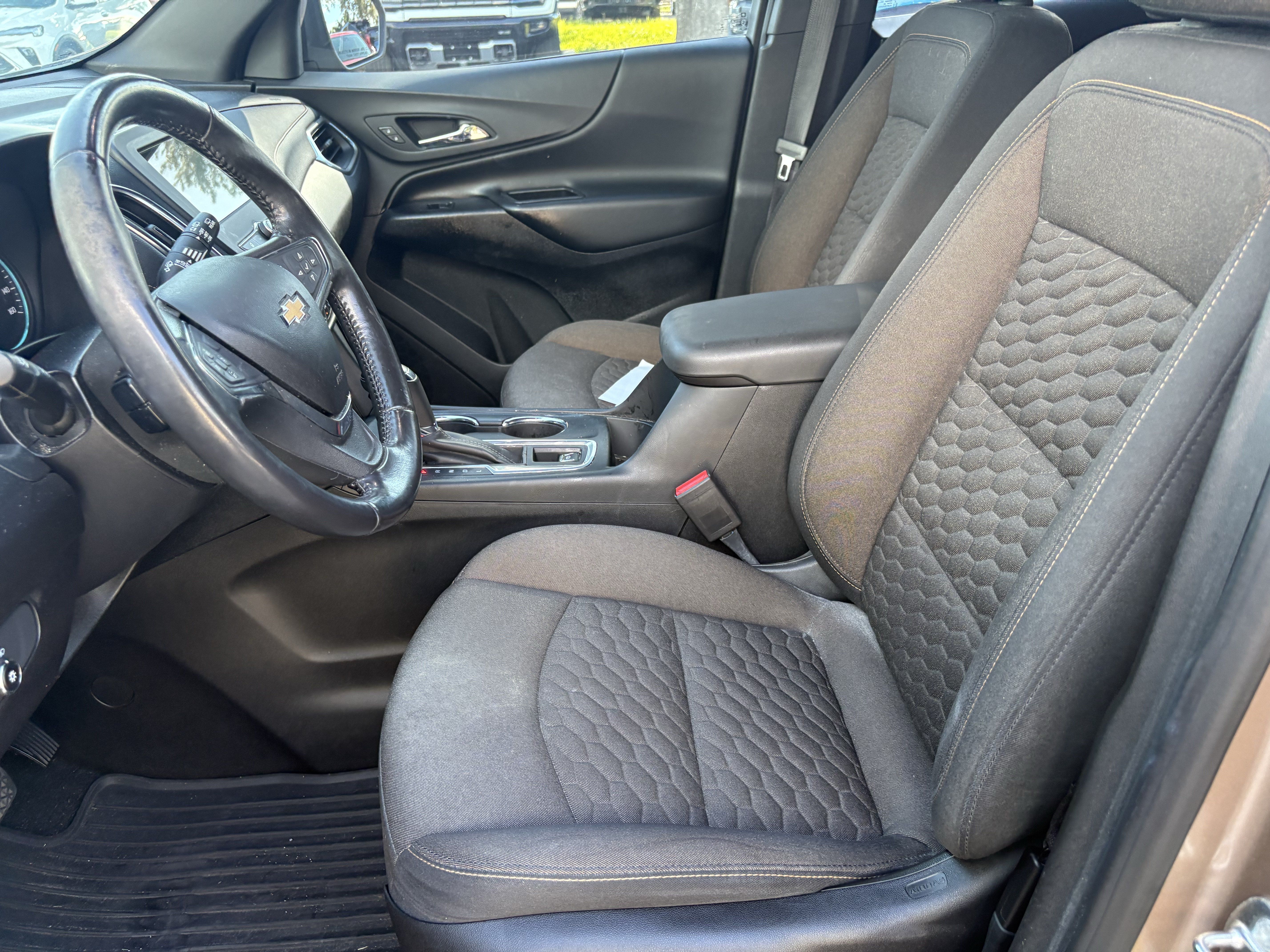 Used 2019 Chevrolet Equinox LT FWD image 10