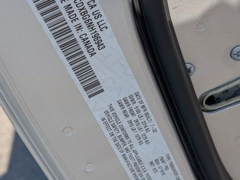 Used 2022 Dodge Charger SXT image 34