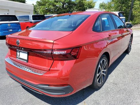 New 2025 Volkswagen Jetta Sport image 4