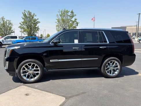 Used 2019 Cadillac Escalade Platinum AWD/4WD image 9