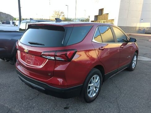 Used 2022 Chevrolet Equinox LT image 3