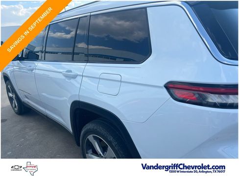 Used 2021 Jeep Grand Cherokee L Limited AWD/4WD image 9