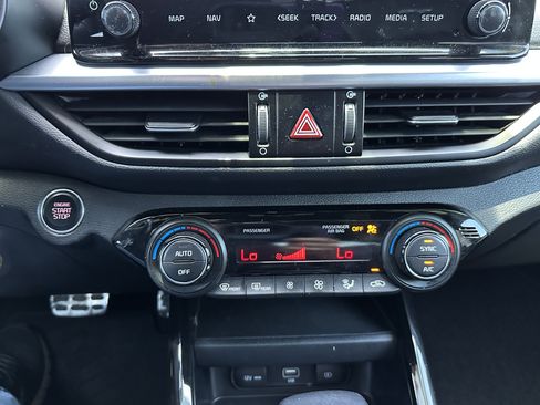 Used 2022 Kia Forte GT-Line FWD image 29