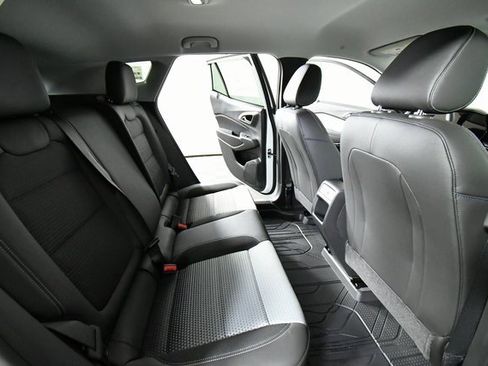 New 2026 Chevrolet Trax LT w/ Driver Confidence Package image 23