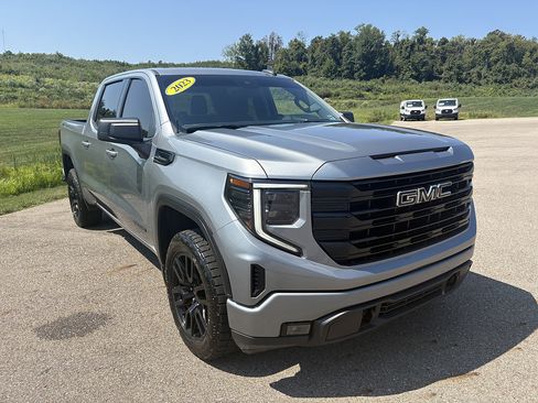 Used 2023 GMC Sierra 1500 Elevation AWD/4WD image 7