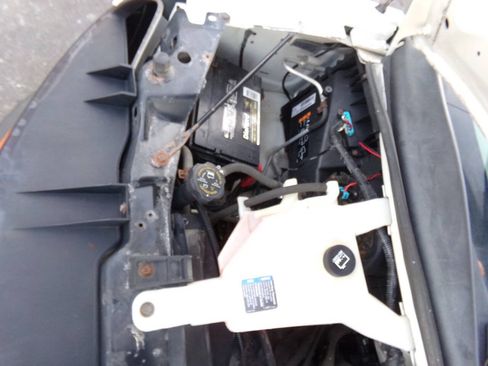 Used 2015 Chevrolet Express 2500 RWD image 34