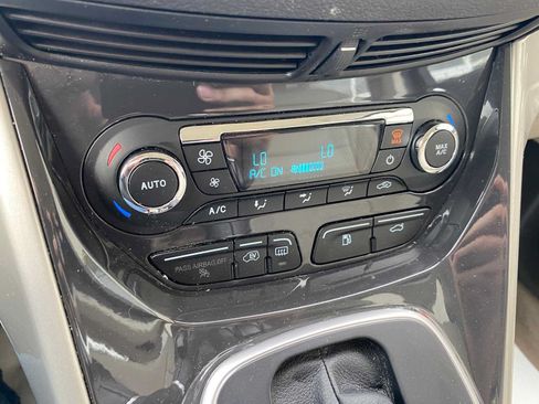 Used 2016 Ford C-MAX Energi SEL w/ Equipment Group 302A FWD image 25