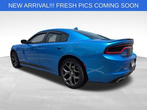Used 2016 Dodge Charger SXT w/ Plus Group RWD image 5