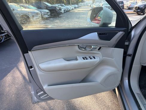 Certified 2023 Volvo XC90 B5 Core w/ Protection Package Premier image 23