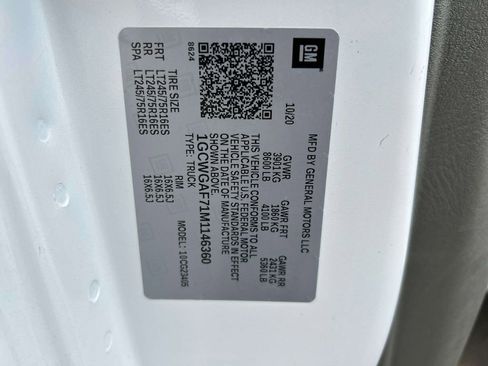 Used 2021 Chevrolet Express 2500 w/ Communications Package RWD image 27