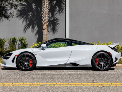 New 2026 McLaren 750S image 3