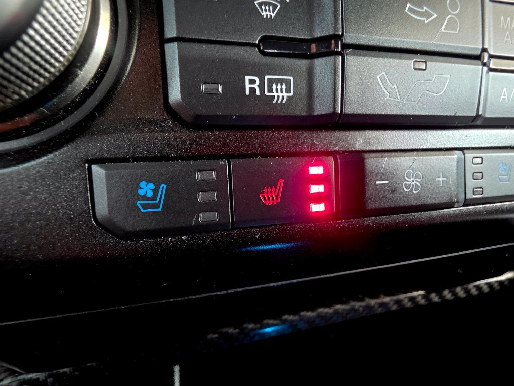 Used 2020 Ford F150 Raptor w/ Equipment Group 802A Luxury AWD/4WD image 59