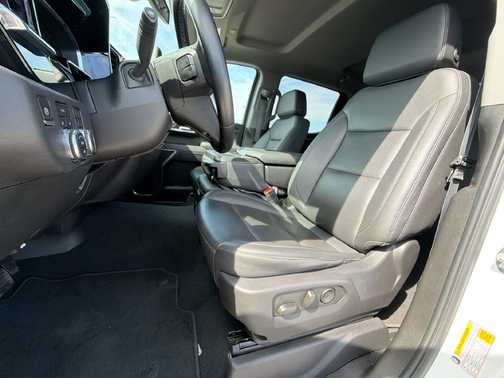 Used 2025 GMC Sierra 1500 SLT AWD/4WD image 16