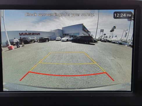 Used 2025 Hyundai Elantra Sport image 17