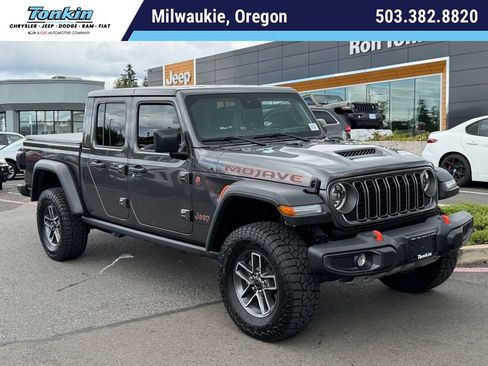Used 2025 Jeep Gladiator Mojave w/ Convenience Group AWD/4WD image 1