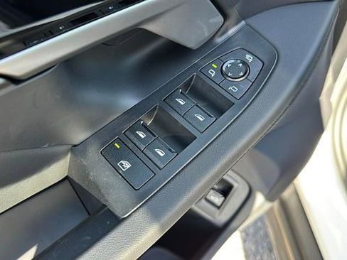 Certified 2025 BMW 530i xDrive w/ Premium Package AWD/4WD image 16