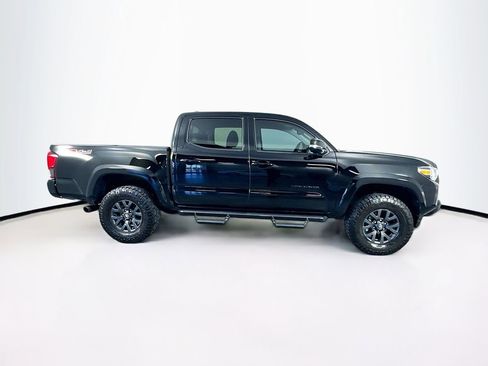 Used 2023 Toyota Tacoma SR5 w/ Technology Package AWD/4WD image 11