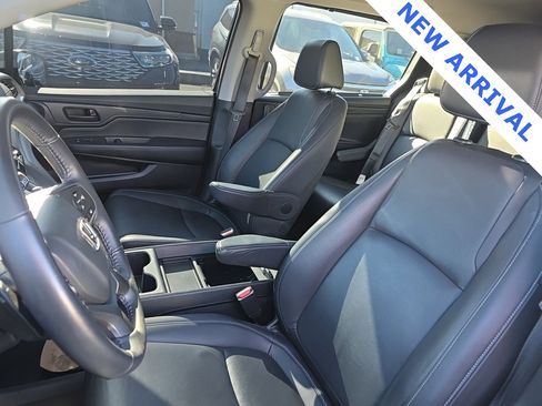 Used 2024 Honda Odyssey EX-L image 7
