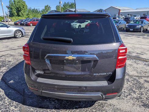 Used 2016 Chevrolet Equinox LTZ w/ Enhanced Convenience Package FWD image 4