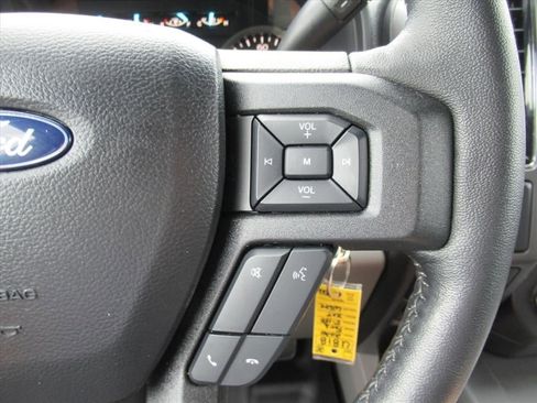 Used 2020 Ford F150 XLT w/ Equipment Group 302A Luxury AWD/4WD image 23