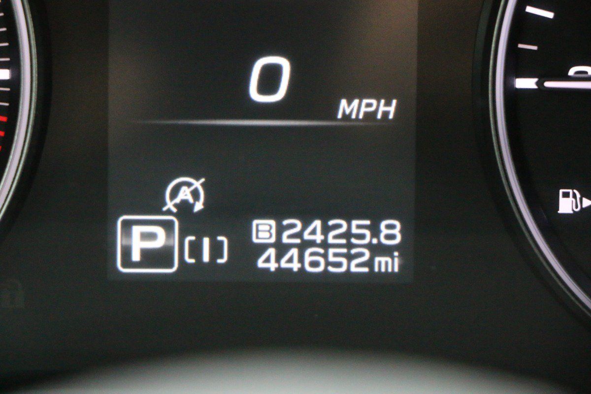 Used 2024 Subaru Crosstrek 2.0i Premium w/ Crosstrek Mirror Package AWD/4WD image 28
