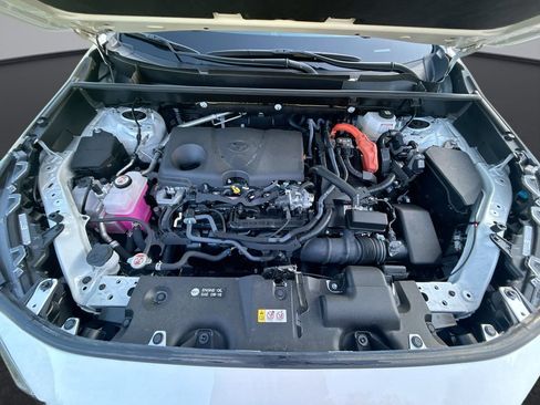 Certified 2025 Toyota RAV4 LE AWD/4WD image 29