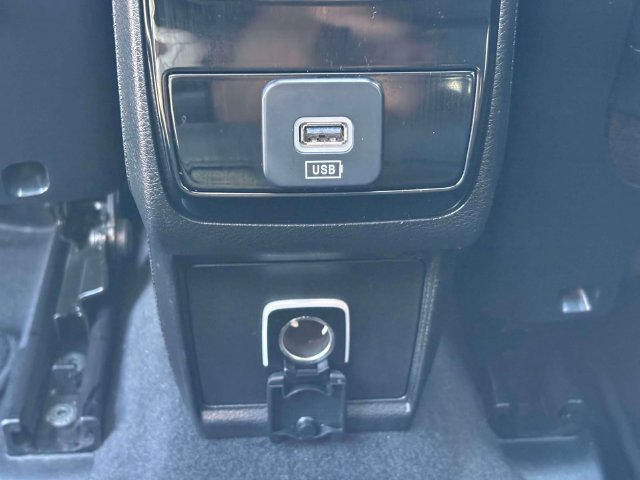 Used 2022 Jeep Compass High Altitude AWD/4WD image 29