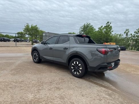 Used 2025 Hyundai Santa Cruz SEL image 3