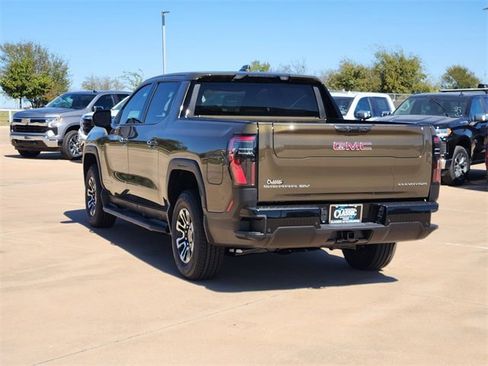 New 2026 GMC Sierra EV Elevation image 5