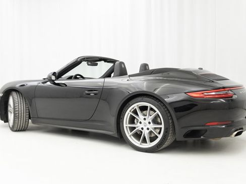 Used 2017 Porsche 911 Carrera 4 image 21