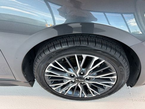 Used 2023 Kia Forte GT-Line w/ GT-Line Technology Package FWD image 23