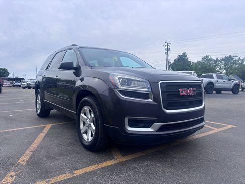 Used 2015 GMC Acadia SLE AWD/4WD image 4