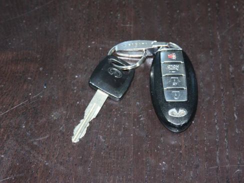 Used 2007 INFINITI G35 Coupe w/ Premium Pkg image 2