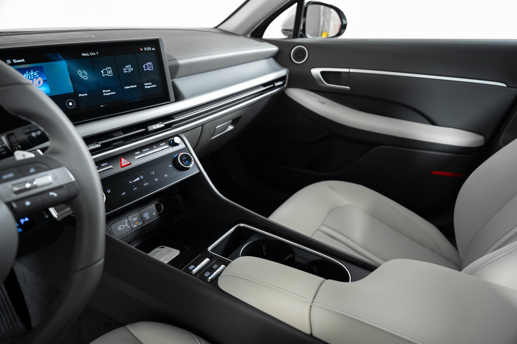 New 2026 Hyundai Sonata SEL FWD image 25