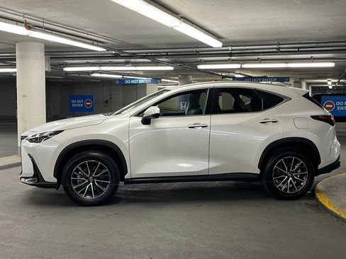 Used 2025 Lexus NX 250 FWD w/ Premium Package image 33