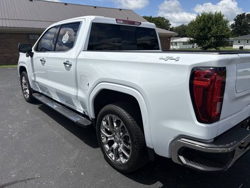 Used 2026 GMC Sierra 1500 SLT w/ SLT Premium Package AWD/4WD image 9
