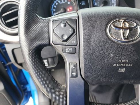 Used 2021 Toyota Tacoma TRD Sport image 23