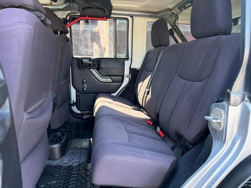Used 2013 Jeep Wrangler Unlimited Sport w/ Connectivity Group AWD/4WD image 10