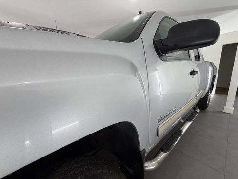 Used 2012 Chevrolet Silverado 2500 LT w/ Snow Plow Prep Package AWD/4WD image 4