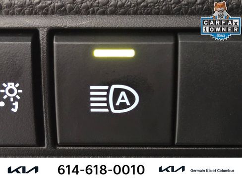 Used 2025 Toyota Corolla LE FWD image 30