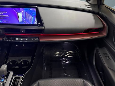 Used 2023 Toyota Prius Prime Premium image 29