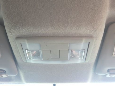 Used 2008 Ford Focus SE image 16