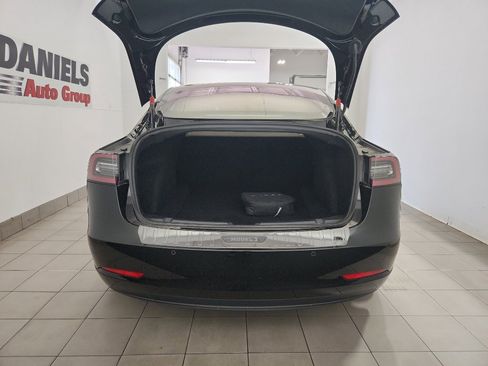 Used 2018 Tesla Model 3 Long Range RWD image 32