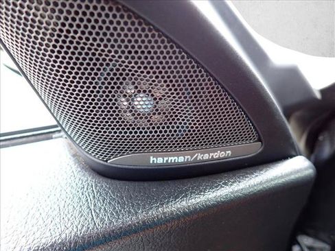 Used 2016 BMW M235i Convertible RWD image 17