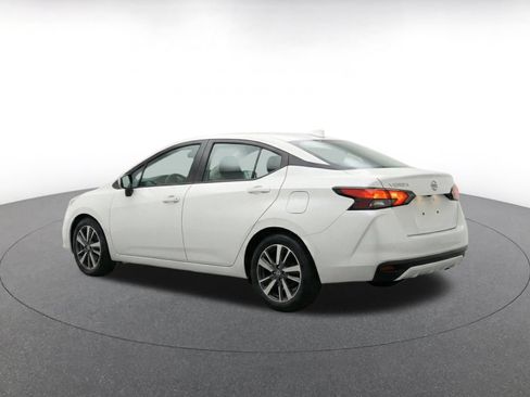 Used 2025 Nissan Versa SV FWD image 7
