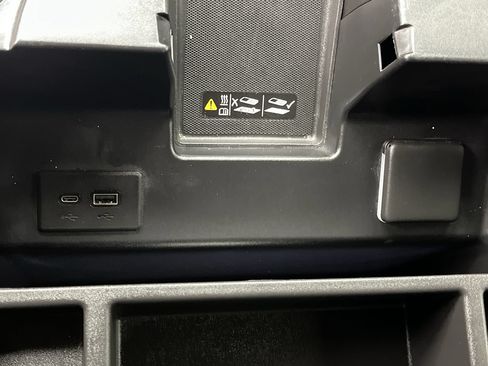 Certified 2024 Chevrolet Silverado 1500 LTZ AWD/4WD image 28